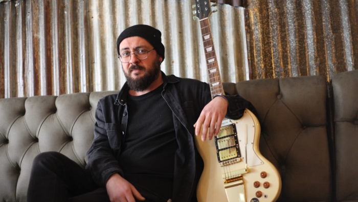 EDİRNELİ MÜZİSYEN CEYHUN AYDIN’DAN İLK SİNGLE“YARANI BANA VER”